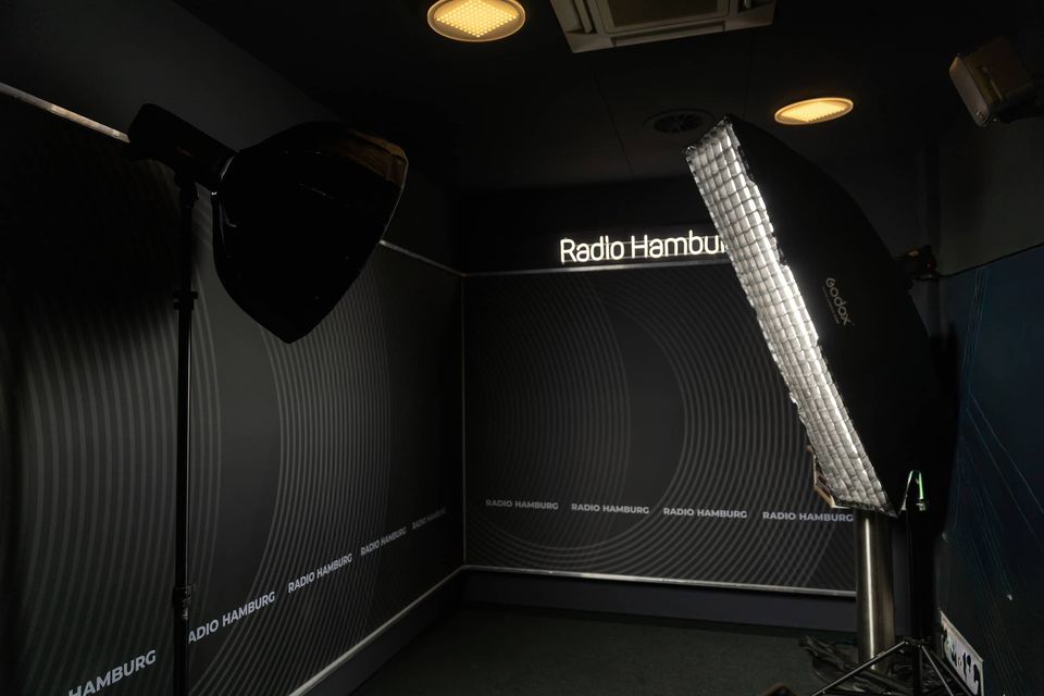 Bild aus dem Artikel Live on Air: Nervenkitzel & Erotik bei der Radio Hamburg 0717-1515-Challenge